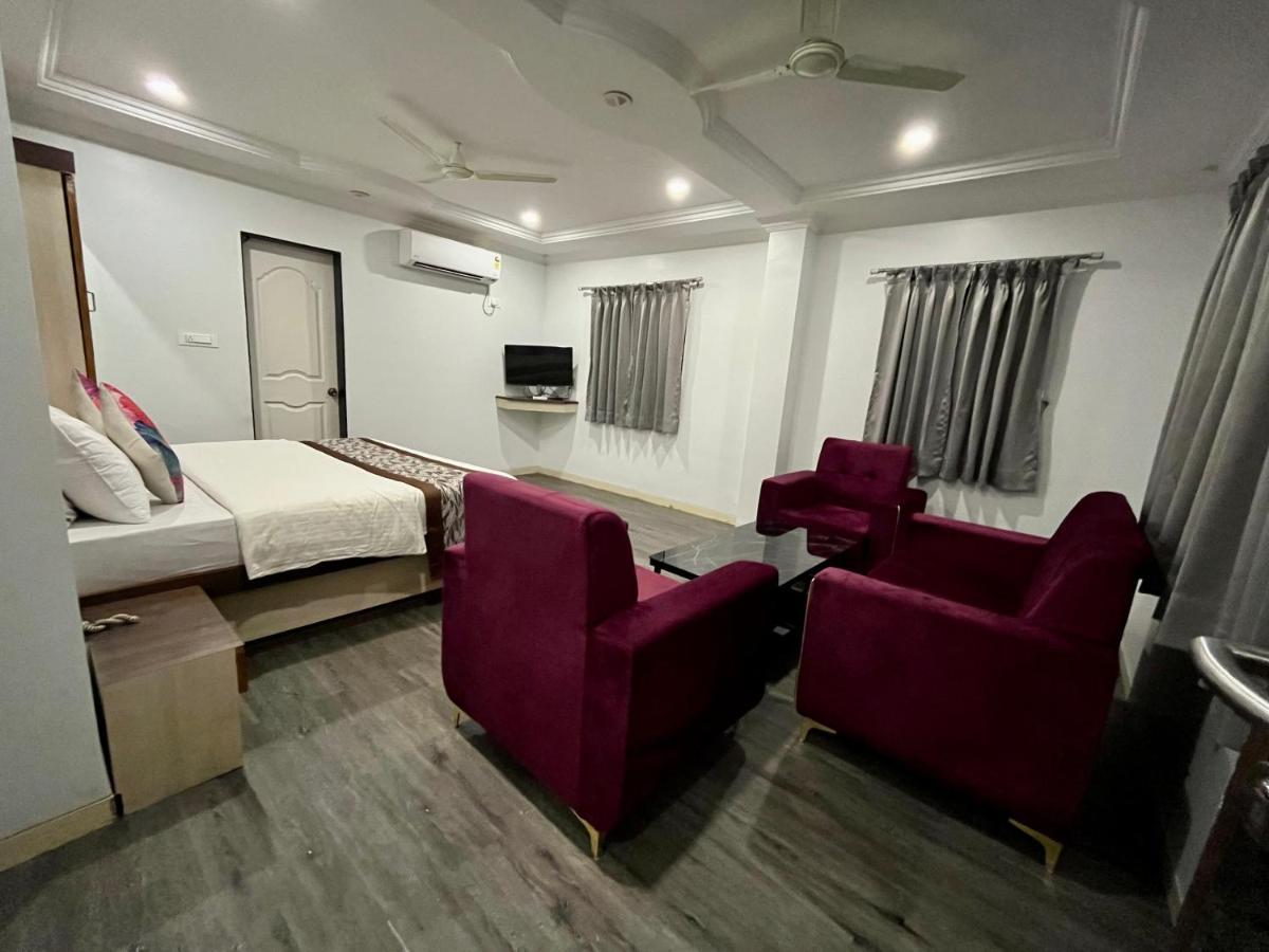 Hotel Jeet Paradise Phaltan Extérieur photo